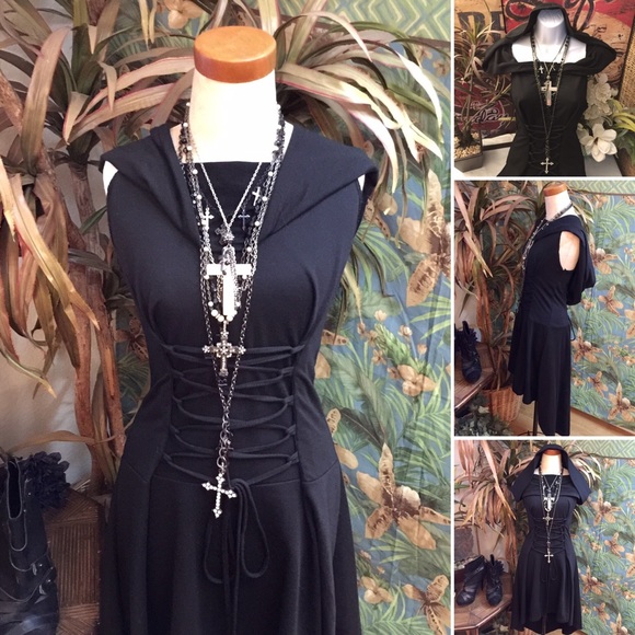 Serinita Dresses & Skirts - “Serinita” black corset style hi/lo dress w/hood-L